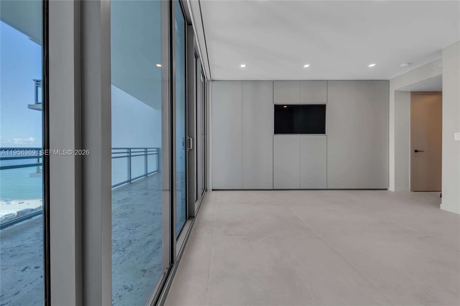 3535 Ocean Dr 1003 photo 21