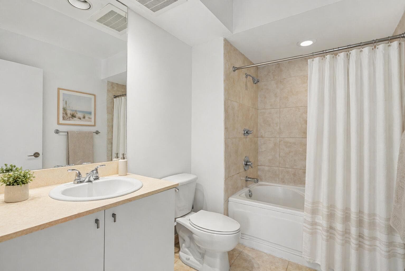 1551 N Flagler Drive 1514 photo 18