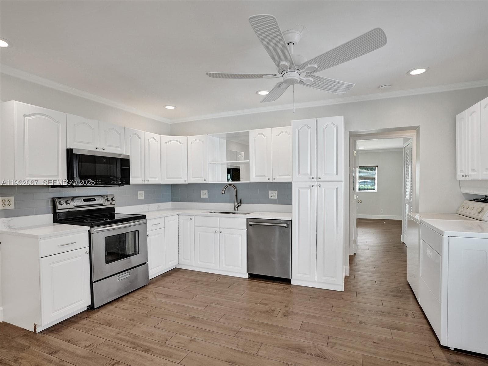1205 Guava Isle photo 1