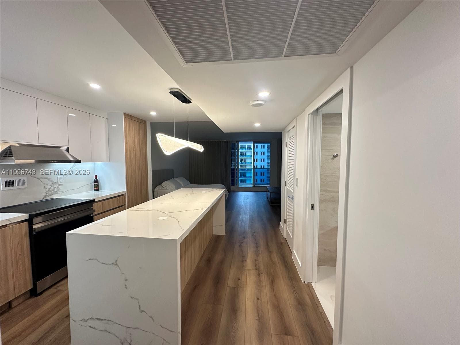 2301 Collins Ave 1421 photo 1