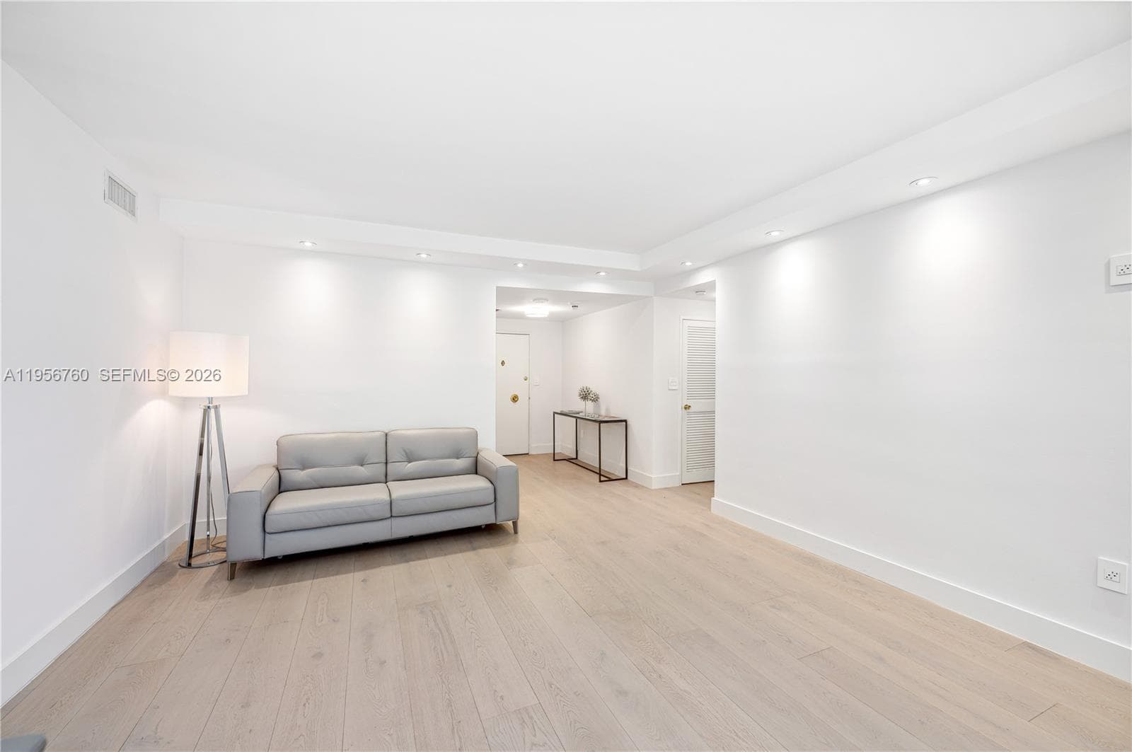 5255 Collins Ave 4A photo 13
