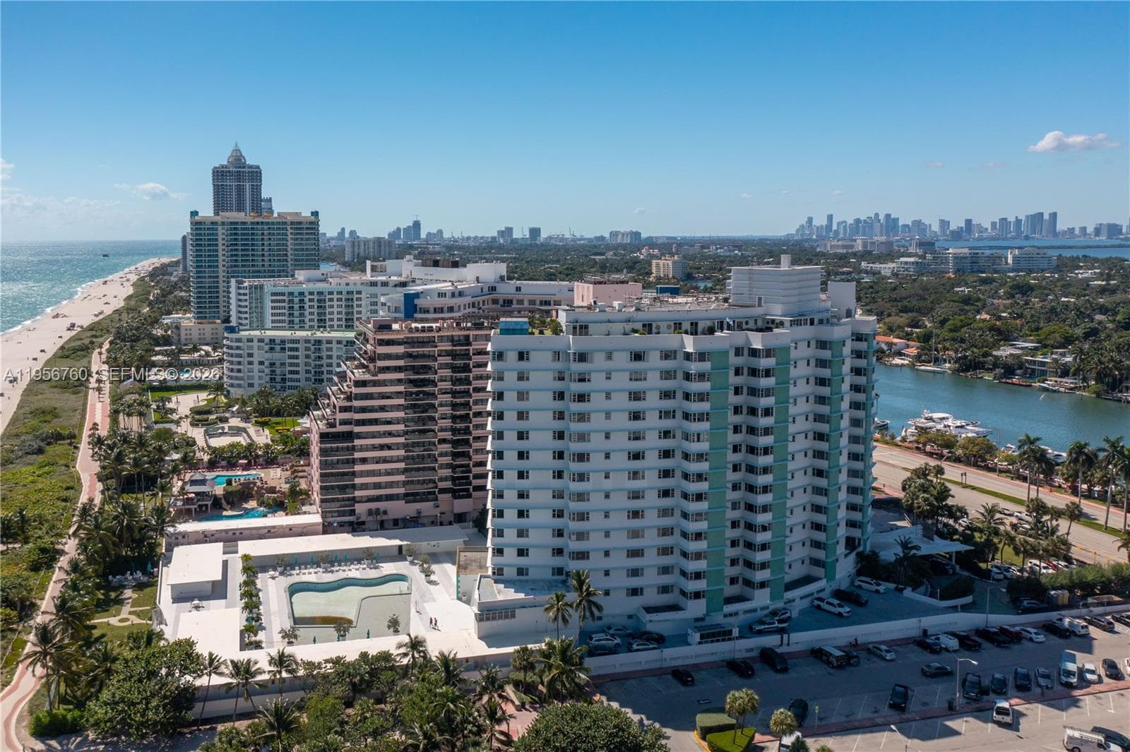 5255 Collins Ave 4A photo 1