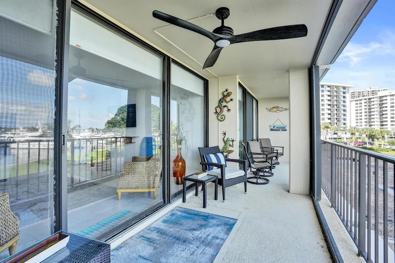 132 Lakeshore Drive 317 photo 9