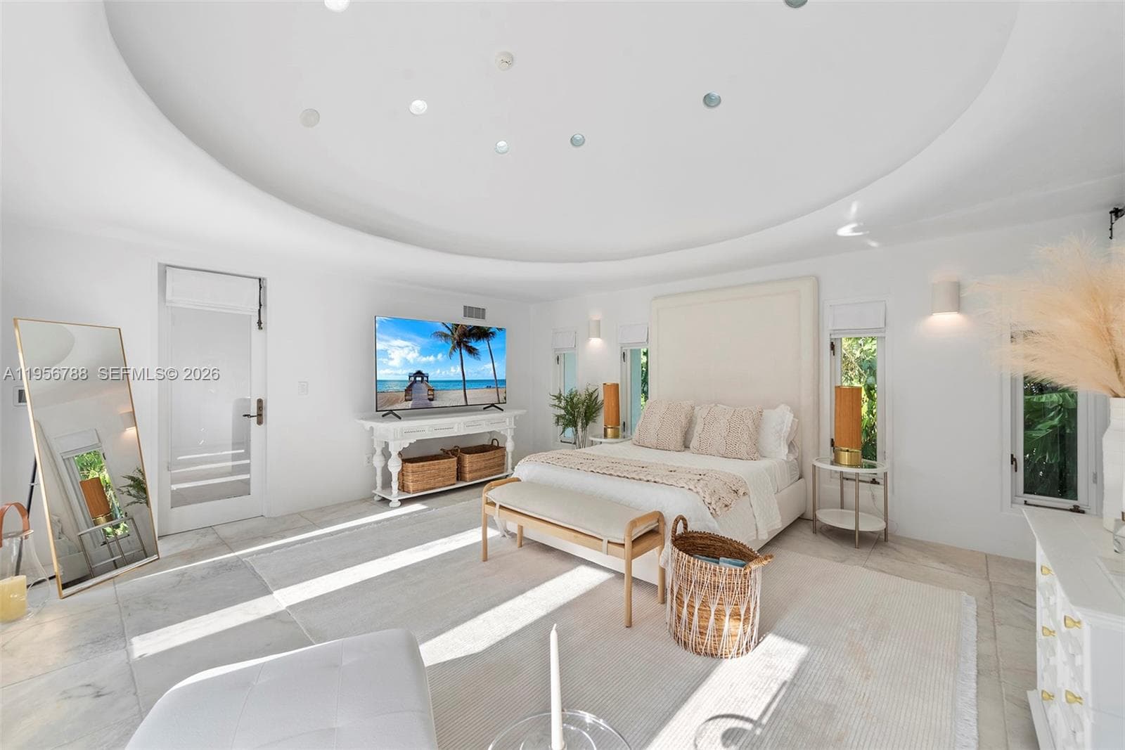 24 S Hibiscus Dr photo 11