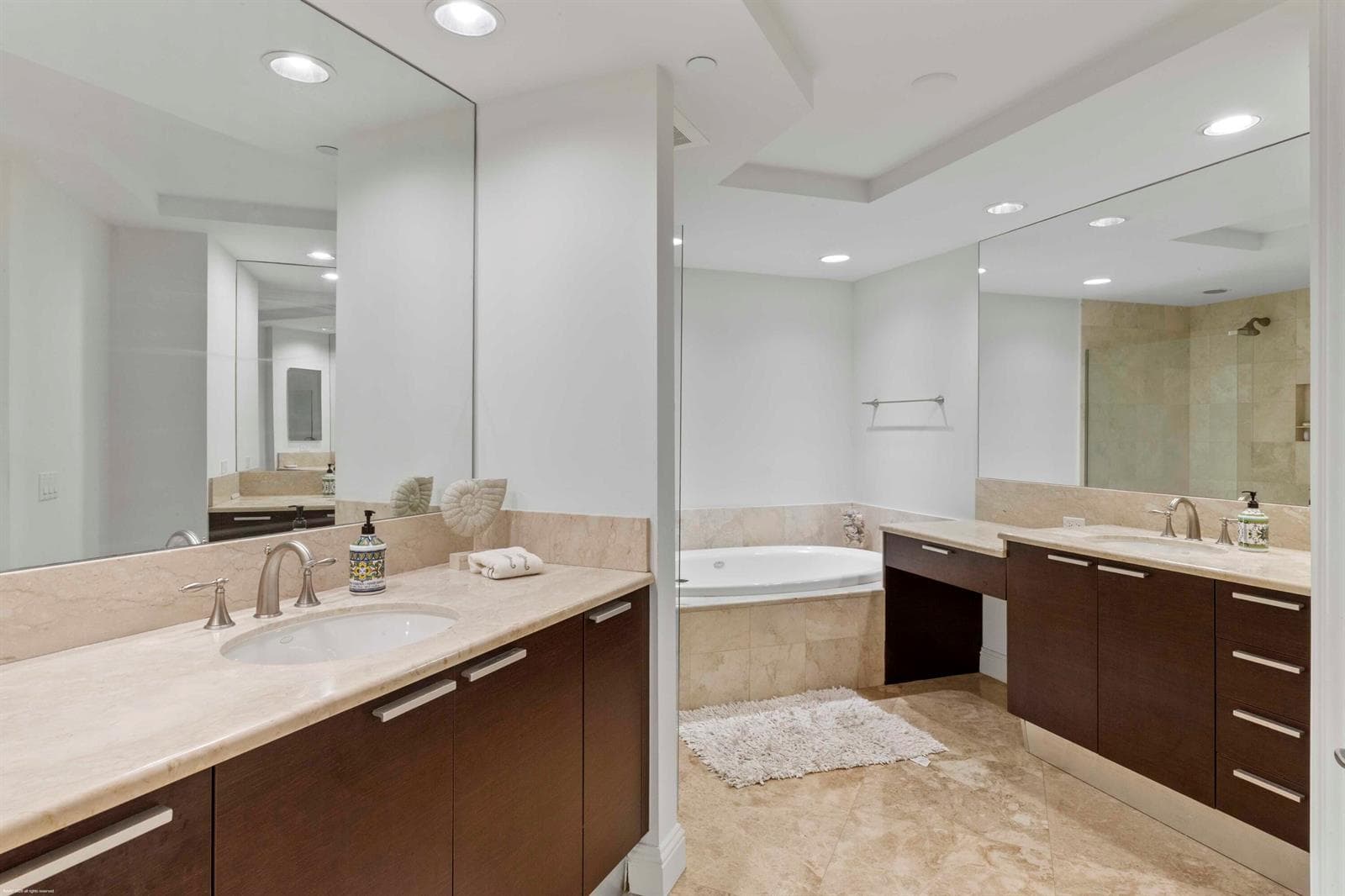 3800 N Ocean Drive 1450 photo 17