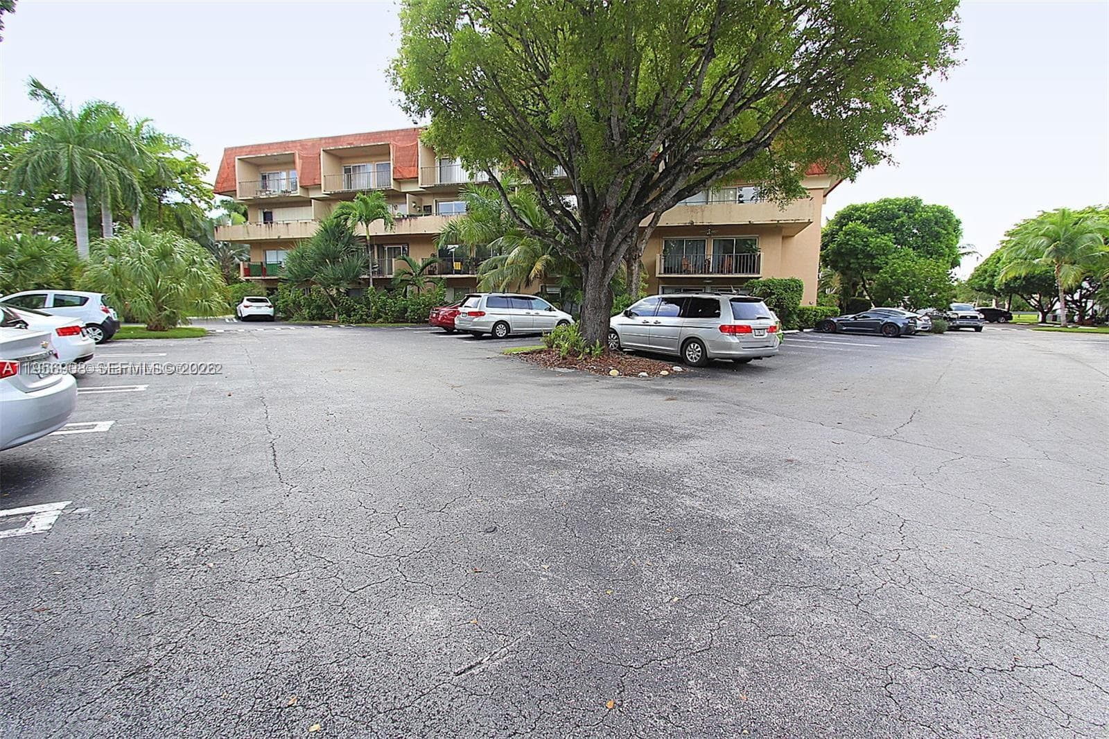 7900 Camino Cir 403 photo 1