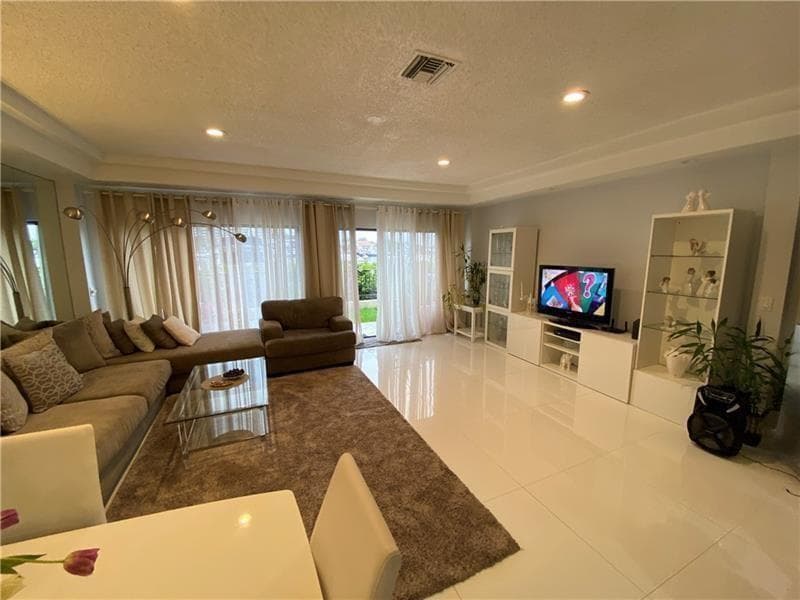 21135 Helmsman Drive O12 photo 2
