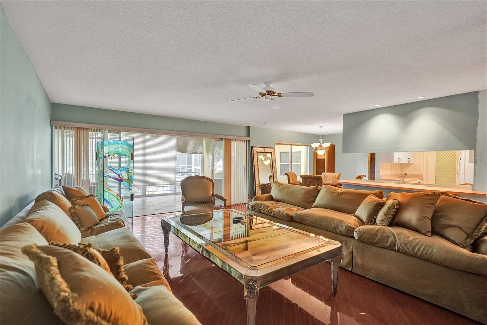 3000 NE 48th Street 206 photo 4