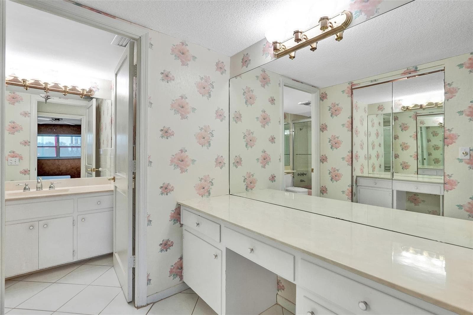 3000 NE 48th Street 206 photo 25