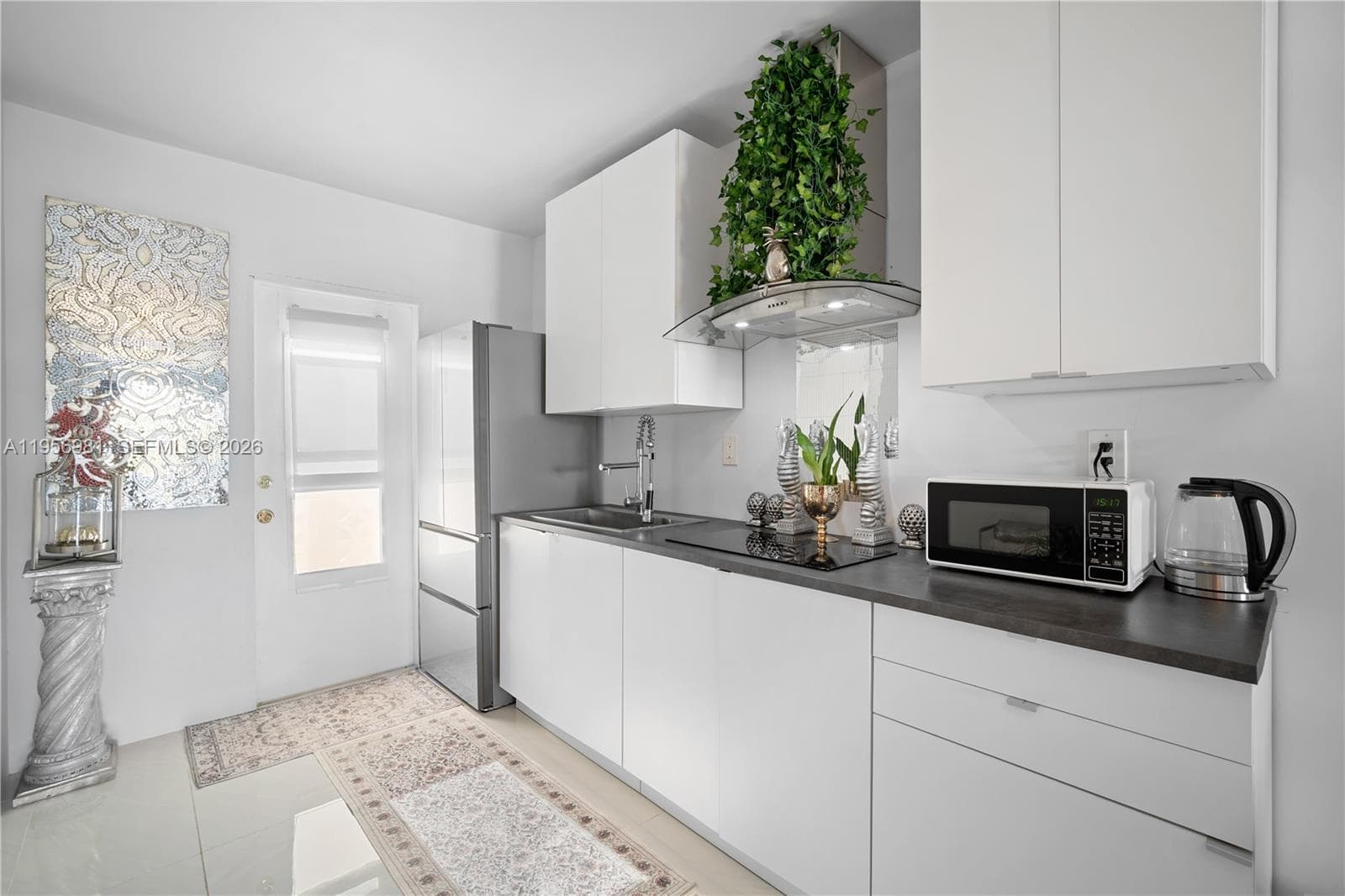 13105 Ixora Ct 302 photo 9