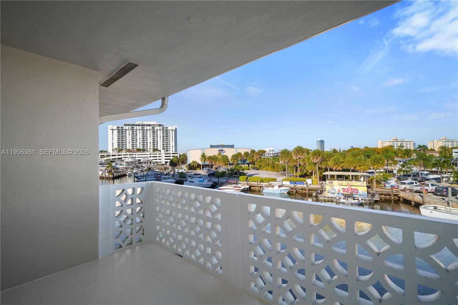 13105 Ixora Ct 302 photo 21