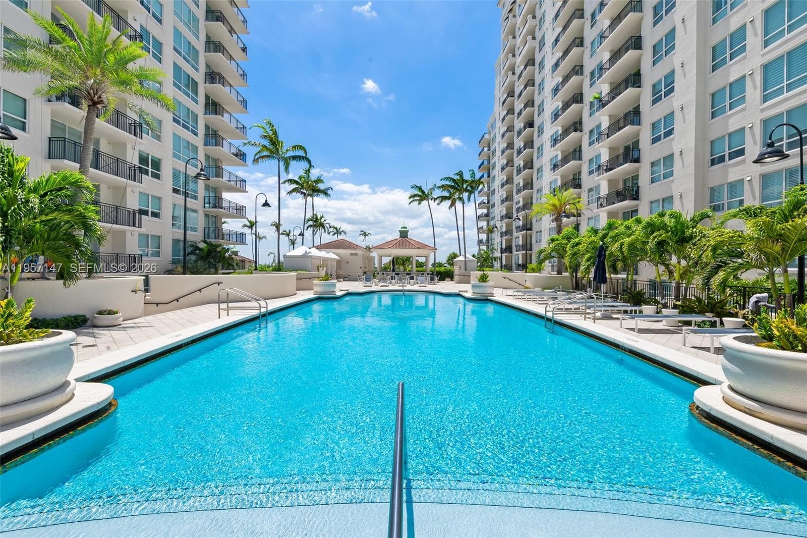600 W Las Olas Blvd 1605S photo 23