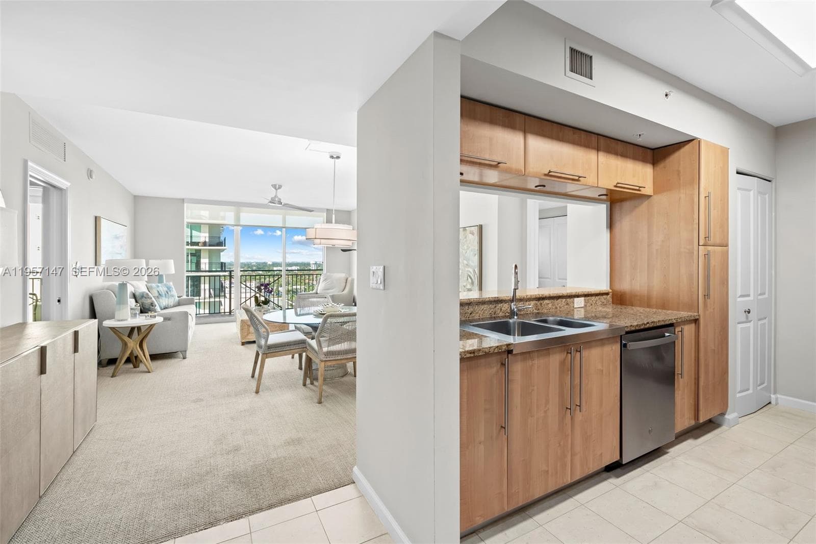600 W Las Olas Blvd 1605S photo 4