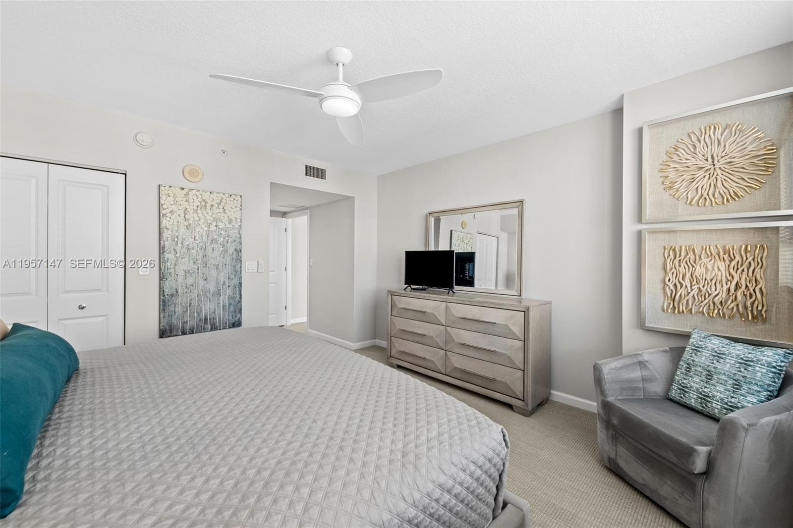 600 W Las Olas Blvd 1605S photo 8