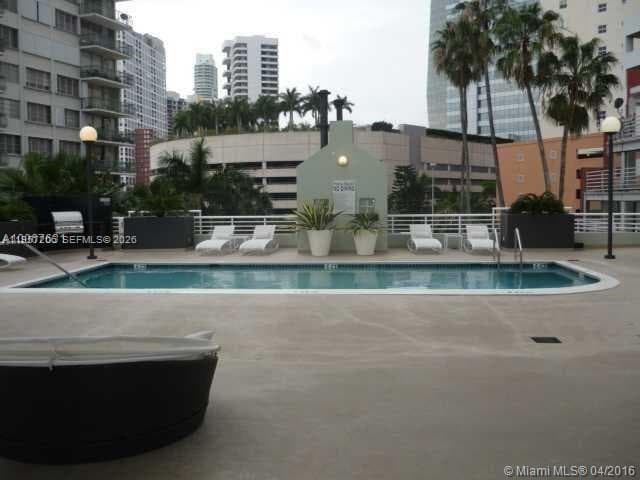 1402 Brickell Bay Dr 1103 photo 2