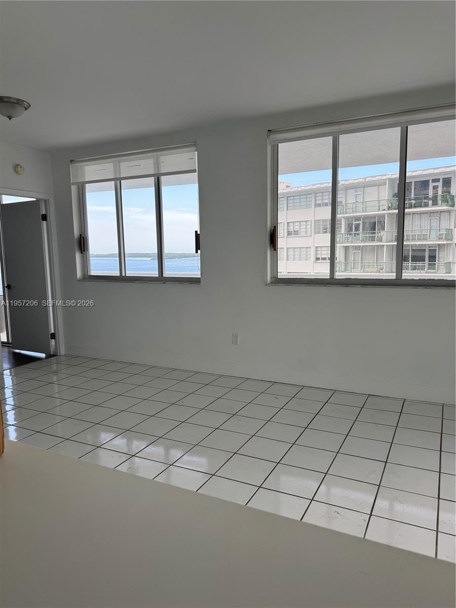 1402 Brickell Bay Dr 1103 photo 12