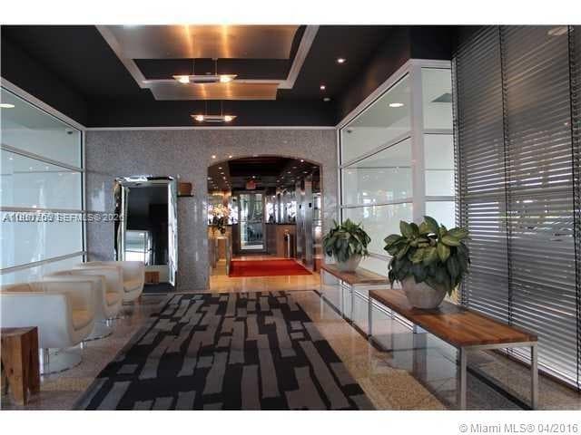 1402 Brickell Bay Dr 1103 photo 1