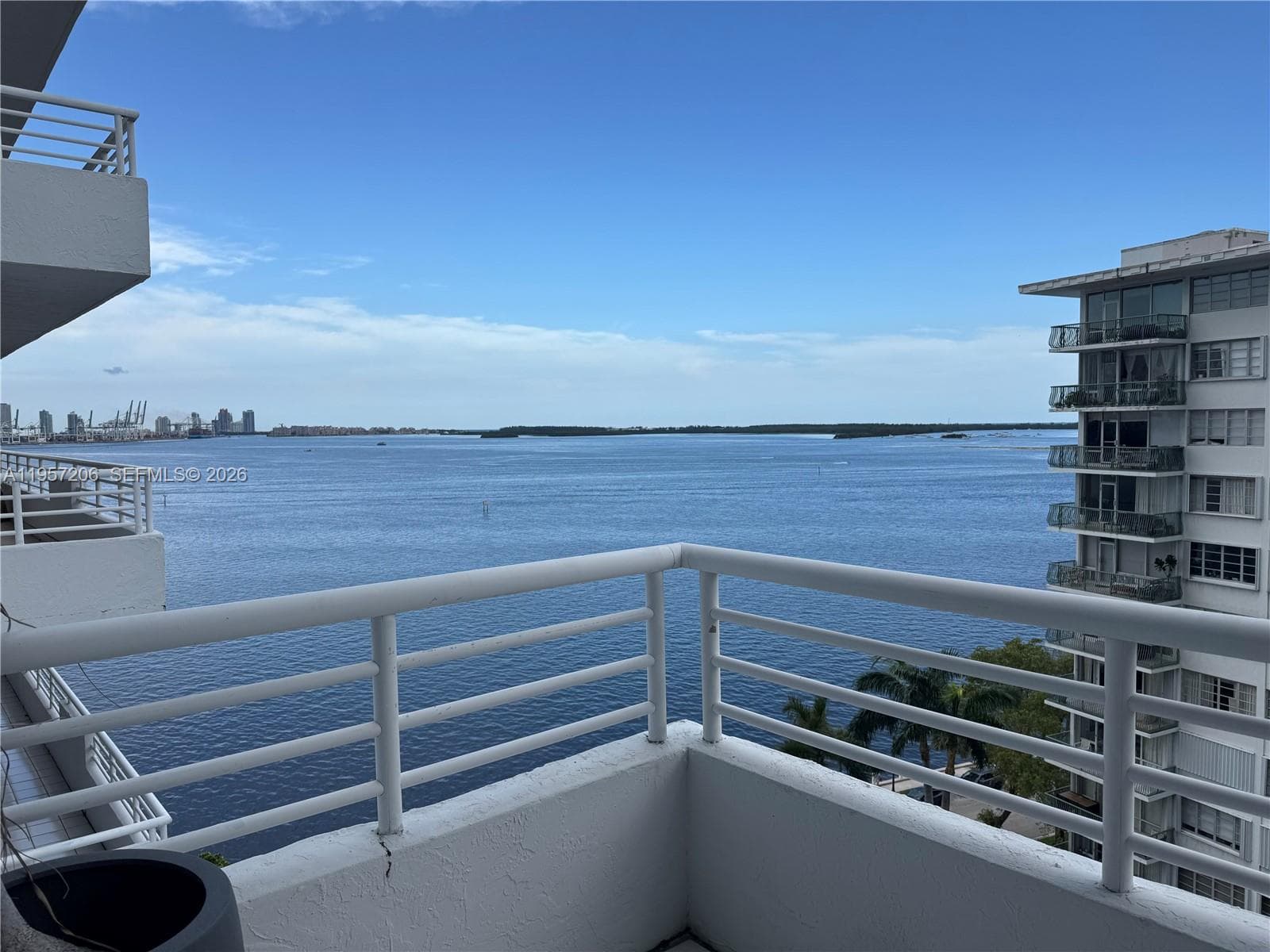 1402 Brickell Bay Dr 1103 photo 8