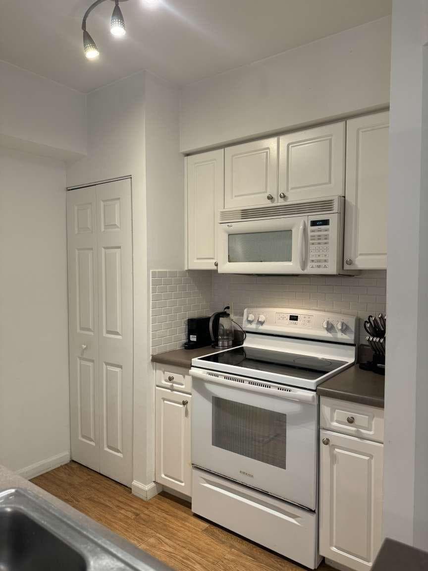 17125 N Bay Road 3102 photo 9