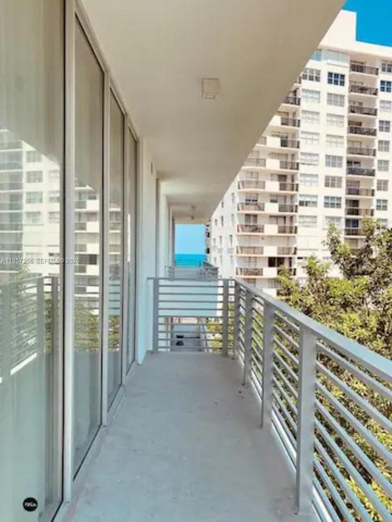 6080 Collins Avenue PH09 photo 16