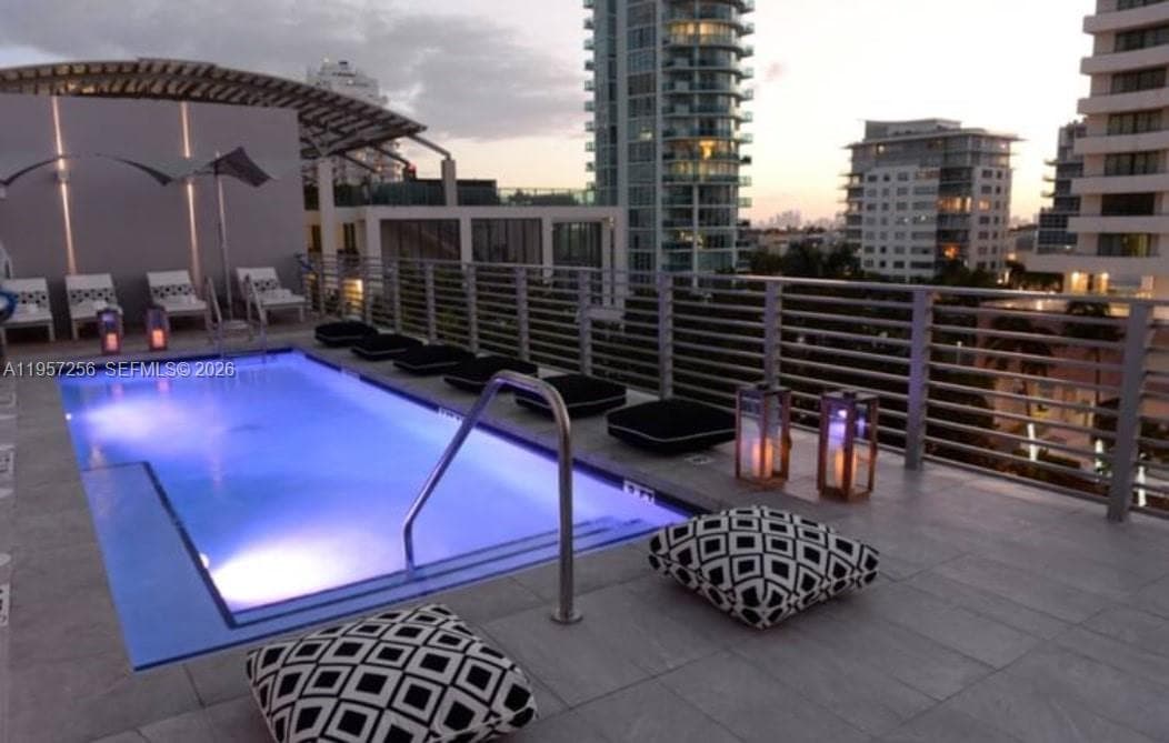 6080 Collins Avenue PH09 photo 5
