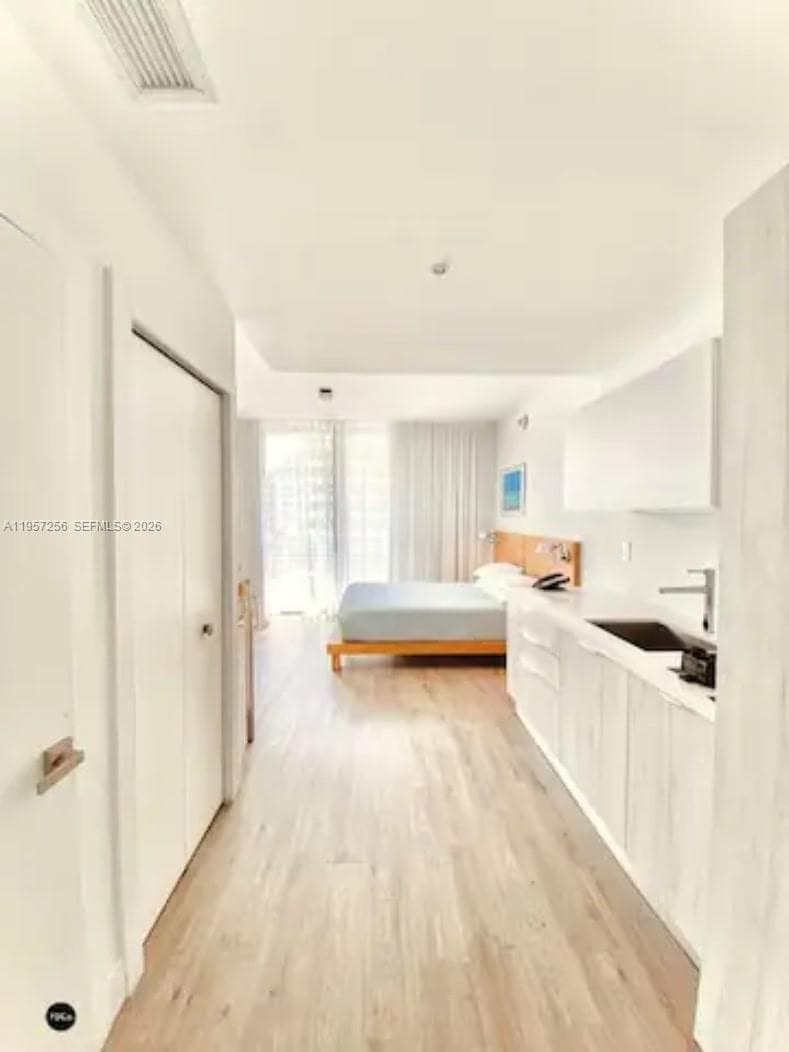 6080 Collins Avenue PH09 photo 9