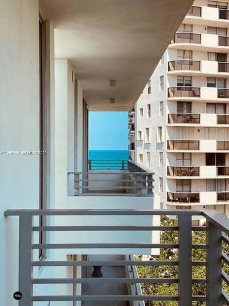 6080 Collins Avenue PH09 photo 10