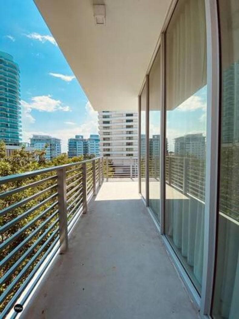 6080 Collins Avenue PH09 photo 14