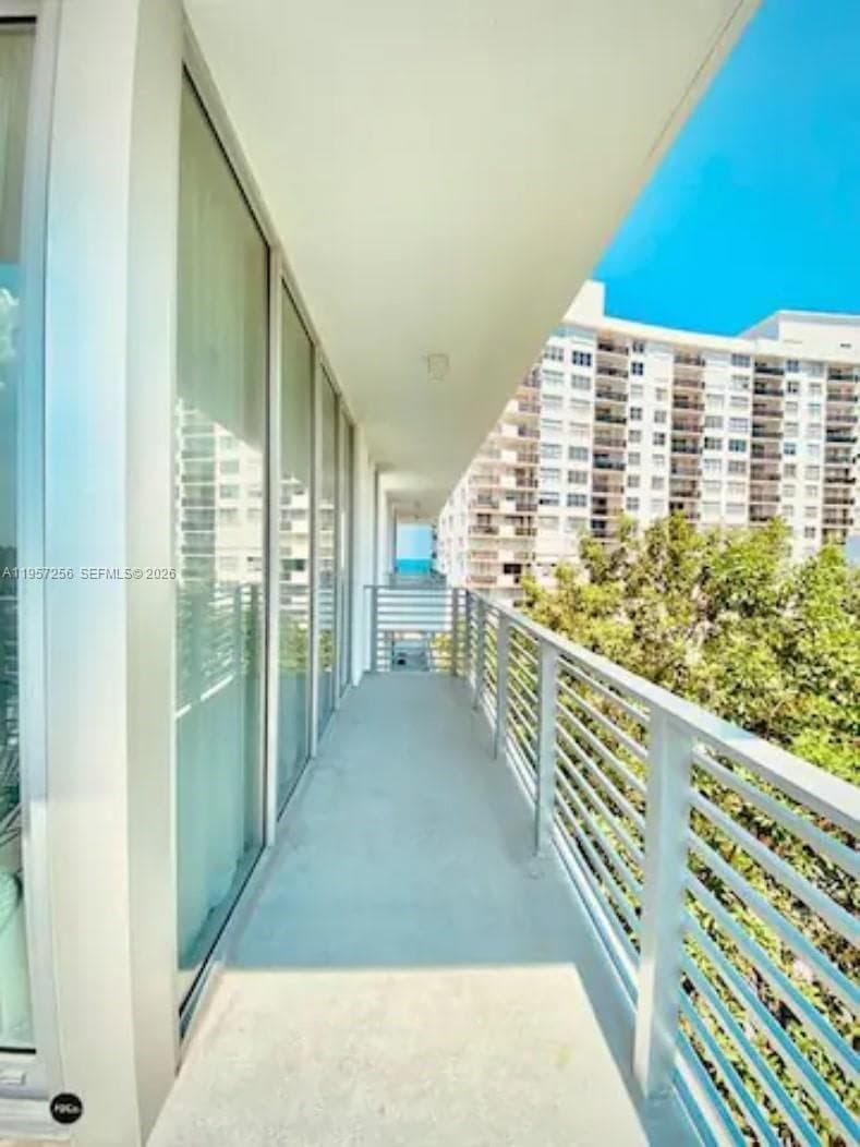 6080 Collins Avenue PH09 photo 15