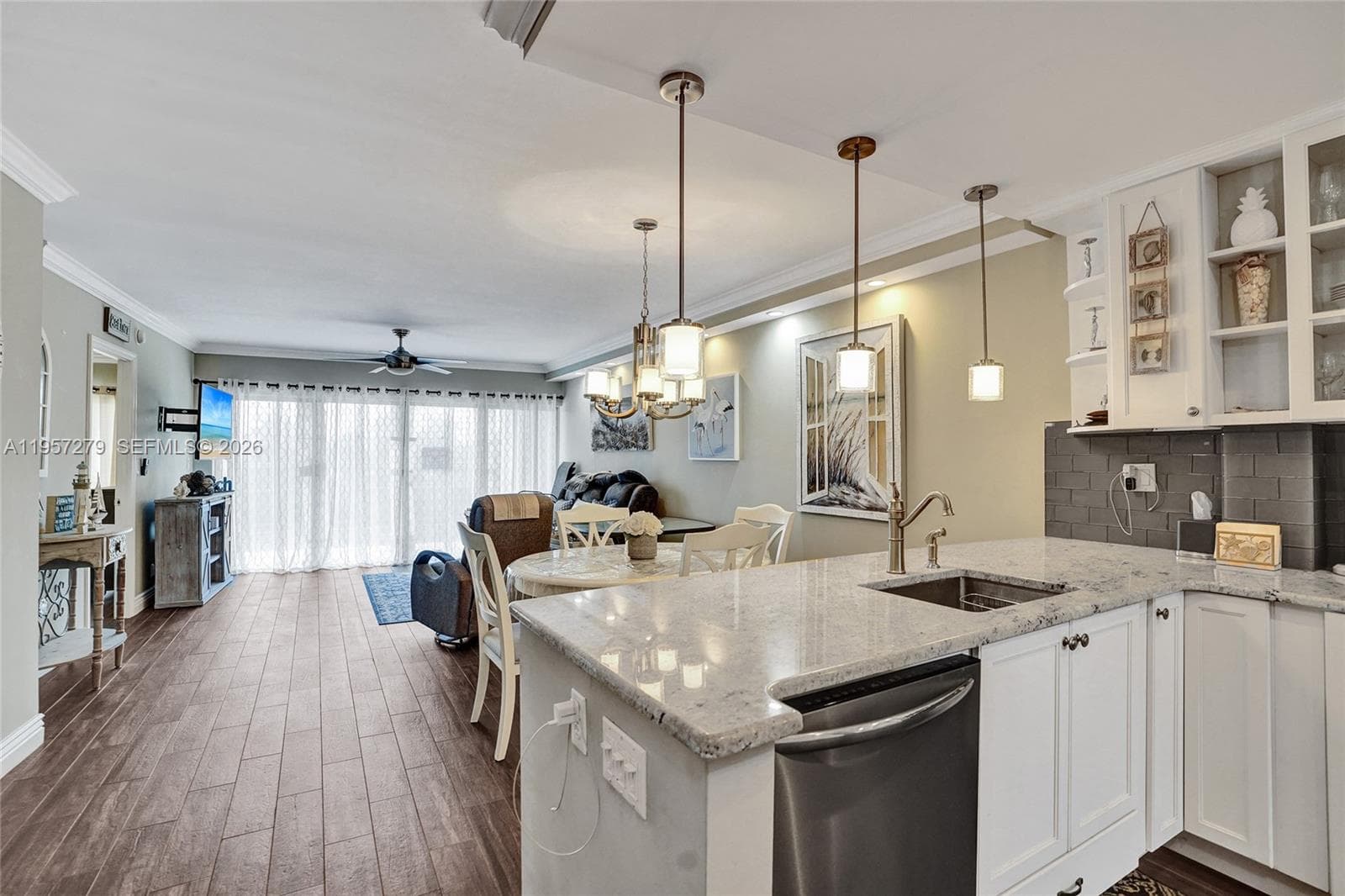 1301 E Hillsboro Blvd 307 photo 9