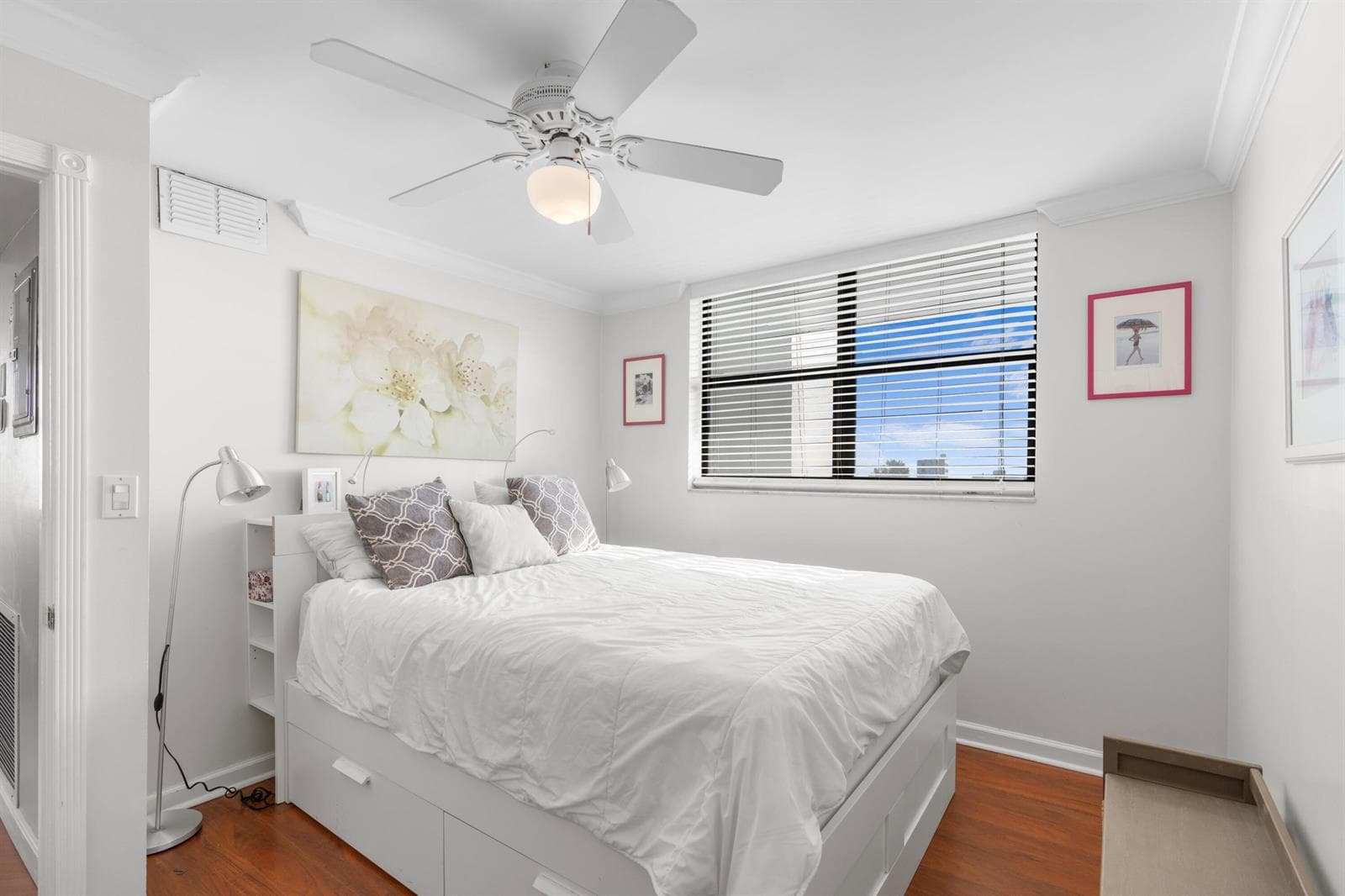 1401 N Riverside Drive 1007 photo 16
