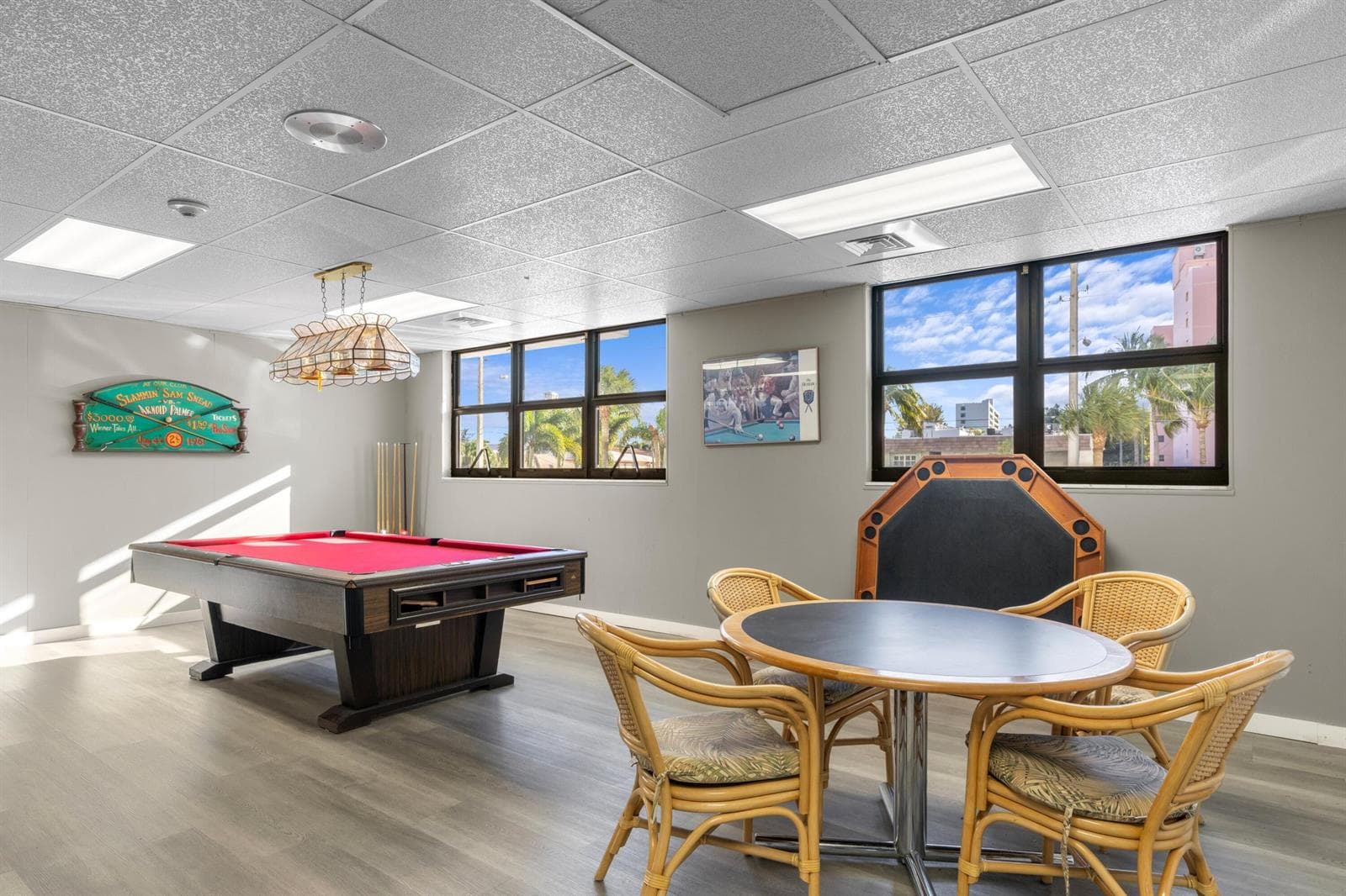 1401 N Riverside Drive 1007 photo 22