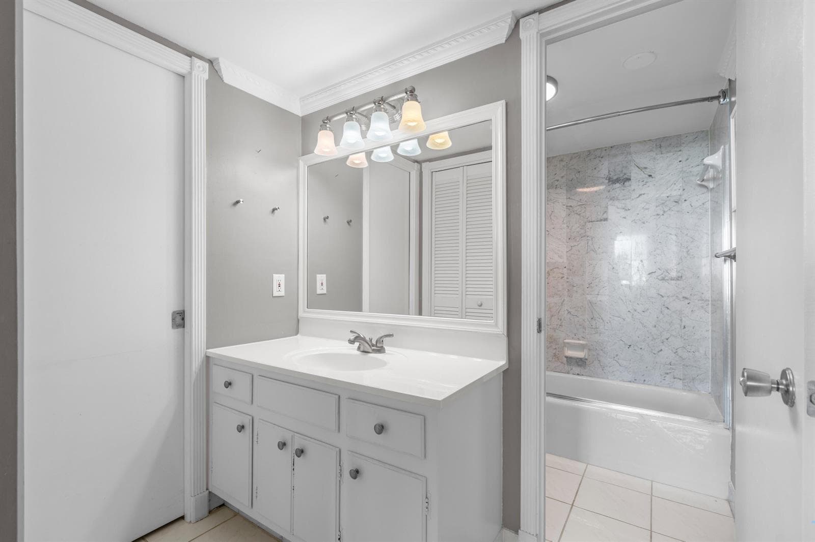 1401 N Riverside Drive 1007 photo 14