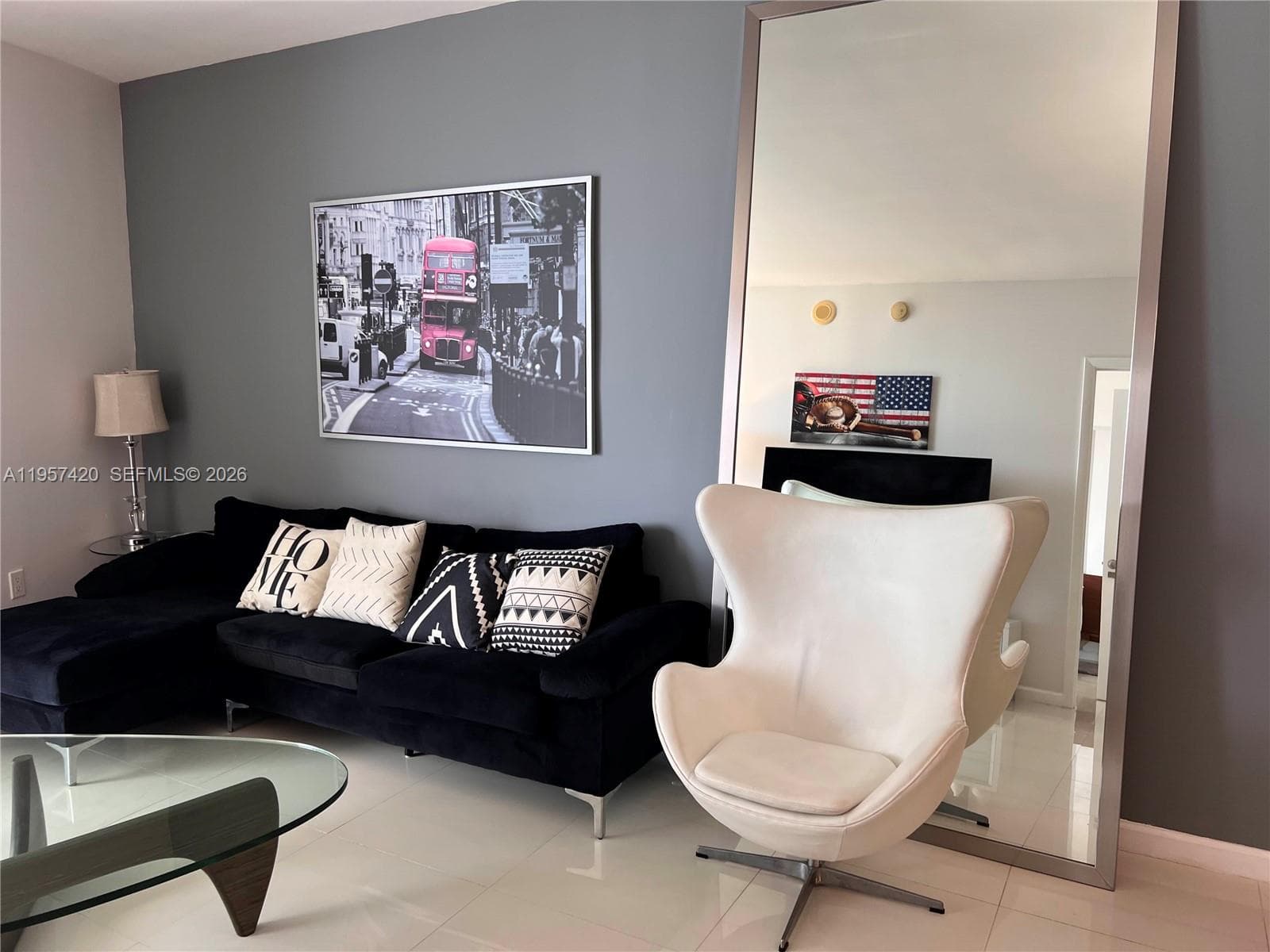 475 Brickell Ave 4511 photo 5