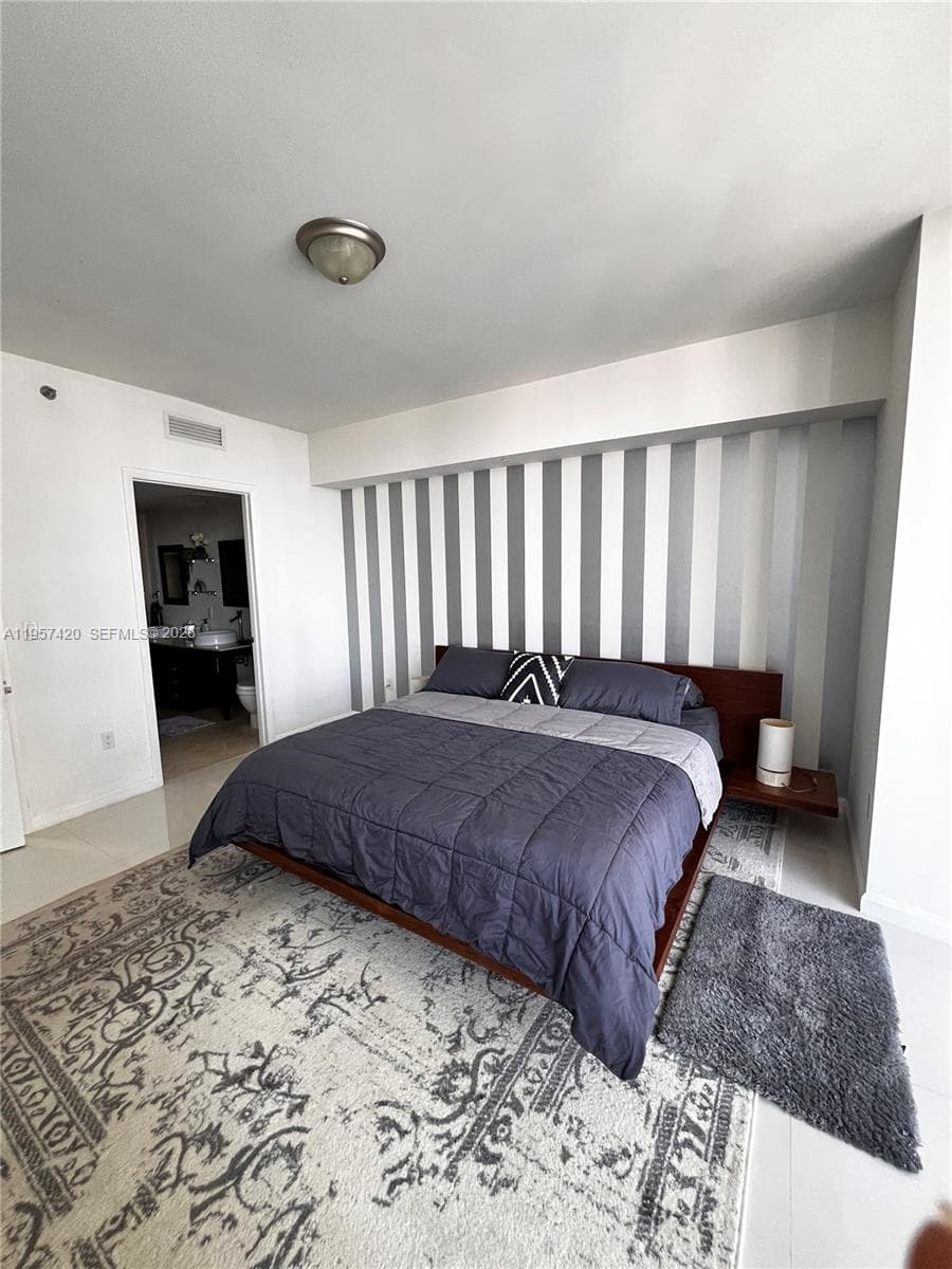 475 Brickell Ave 4511 photo 24