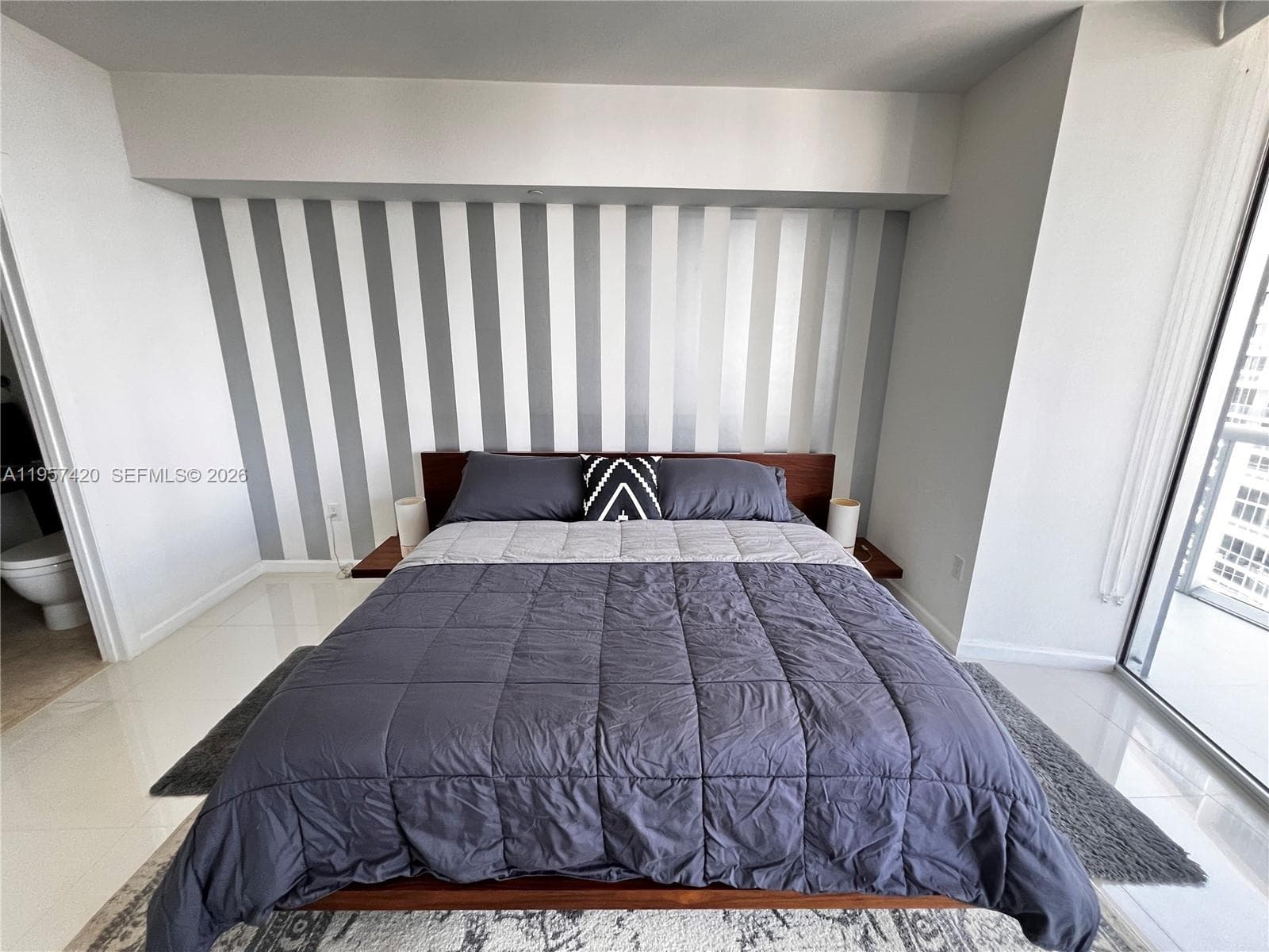 475 Brickell Ave 4511 photo 25