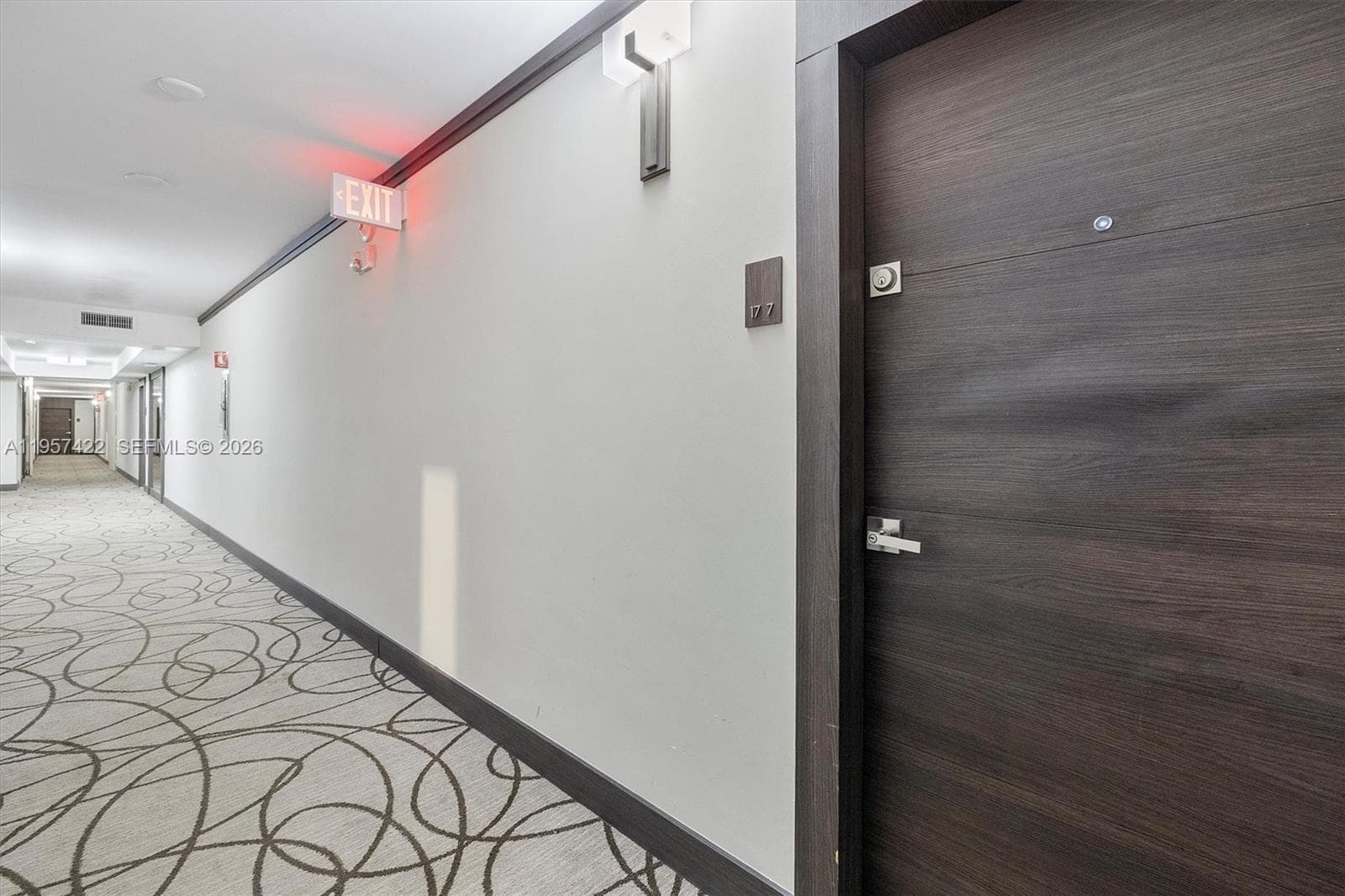 20515 E Country Club Dr 1747 photo 2