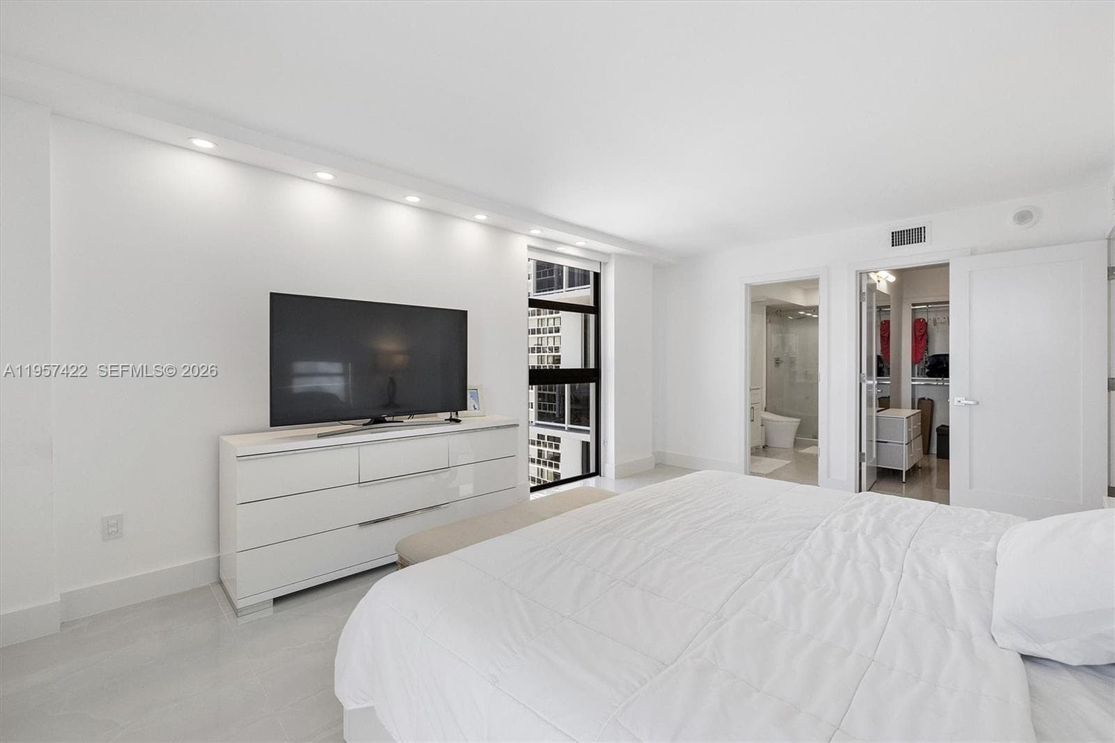 20515 E Country Club Dr 1747 photo 24