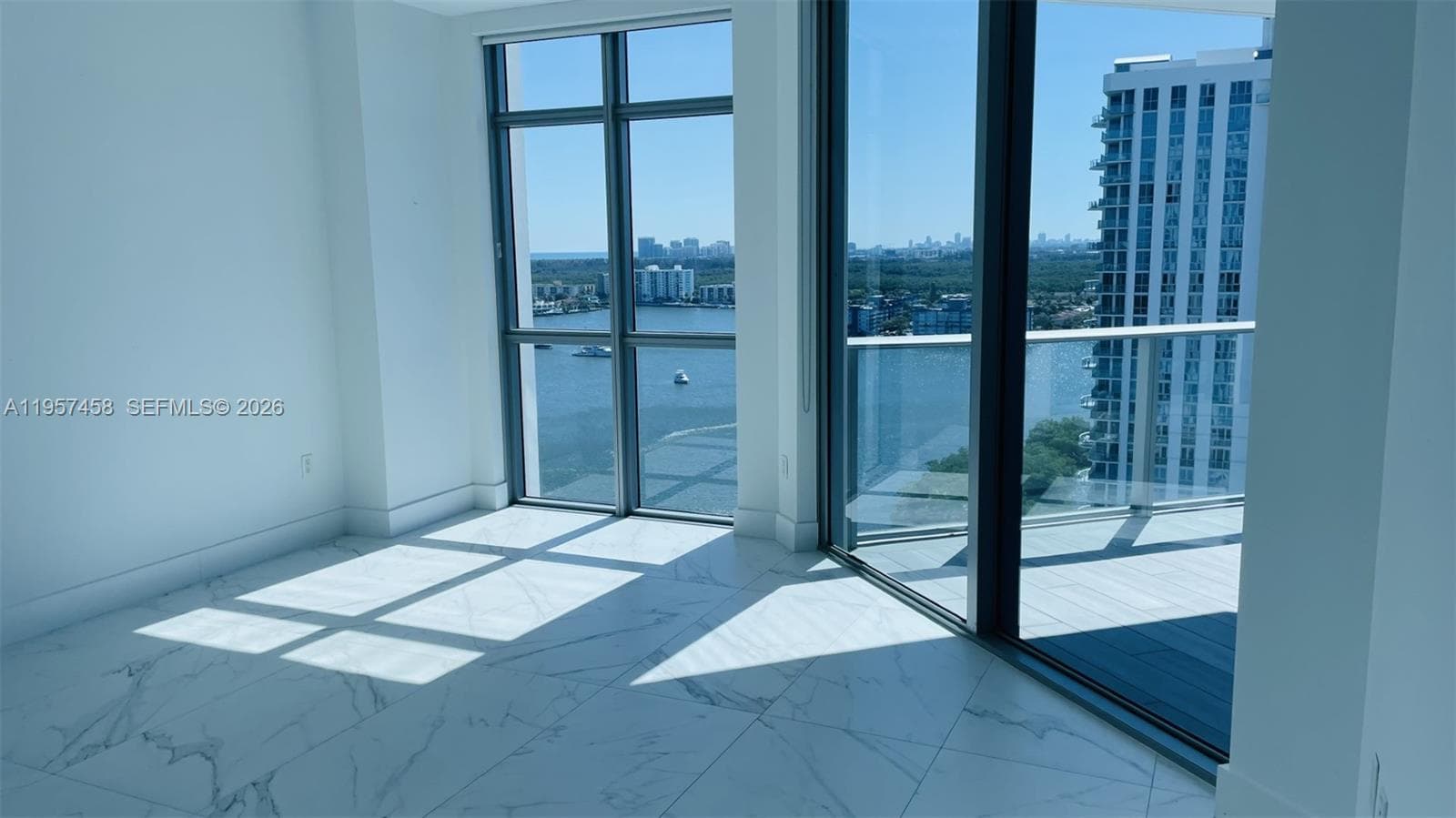 17301 Biscayne Blvd 1907 photo 4