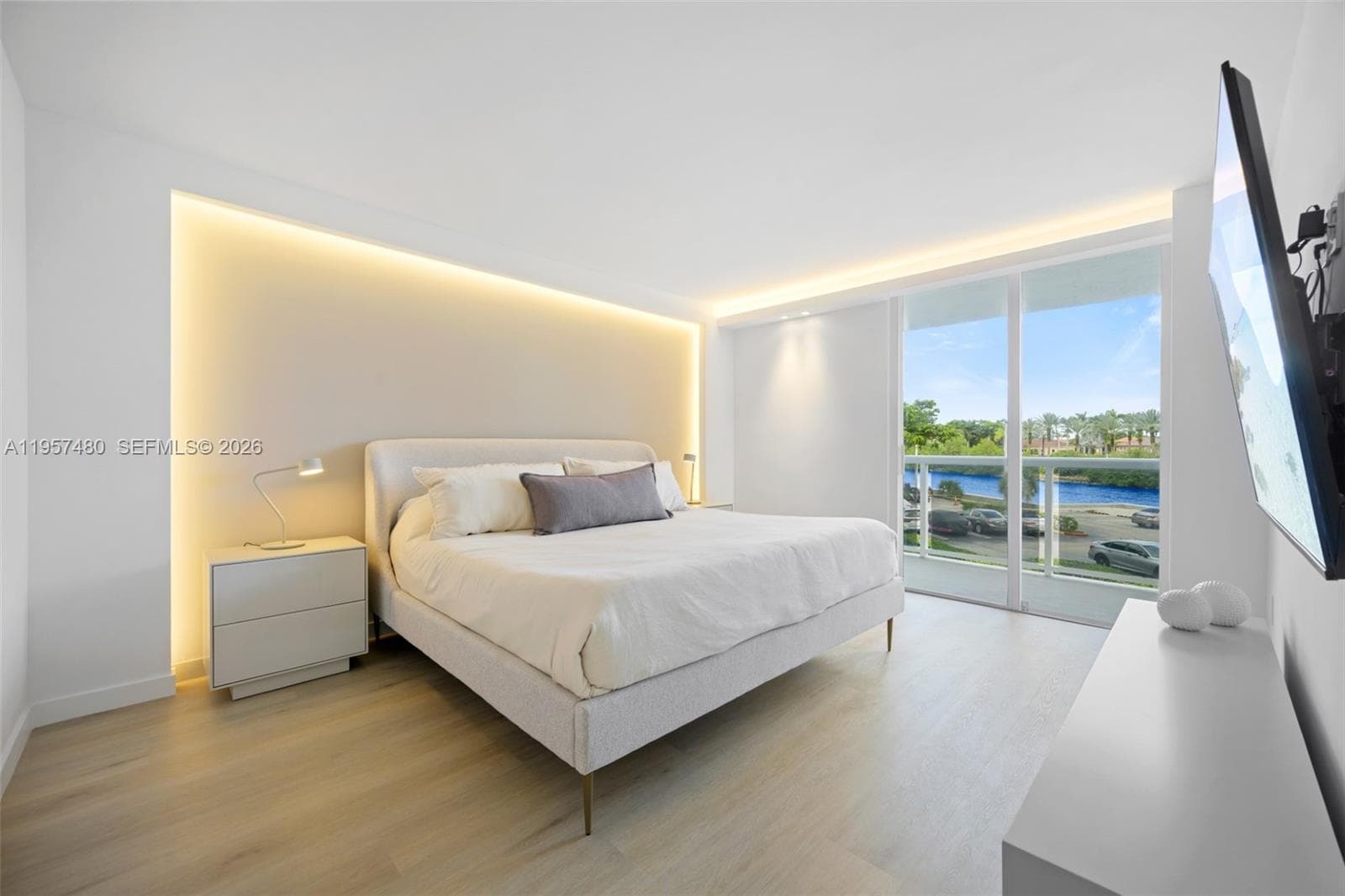 20505 Country Club Dr 231 photo 12