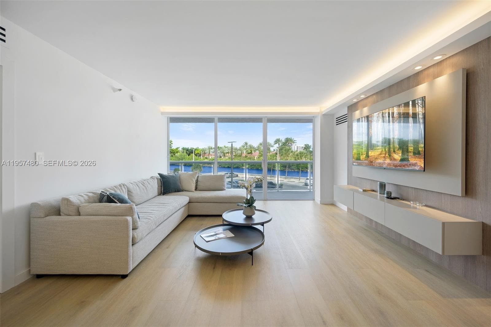 20505 Country Club Dr 231 photo 4