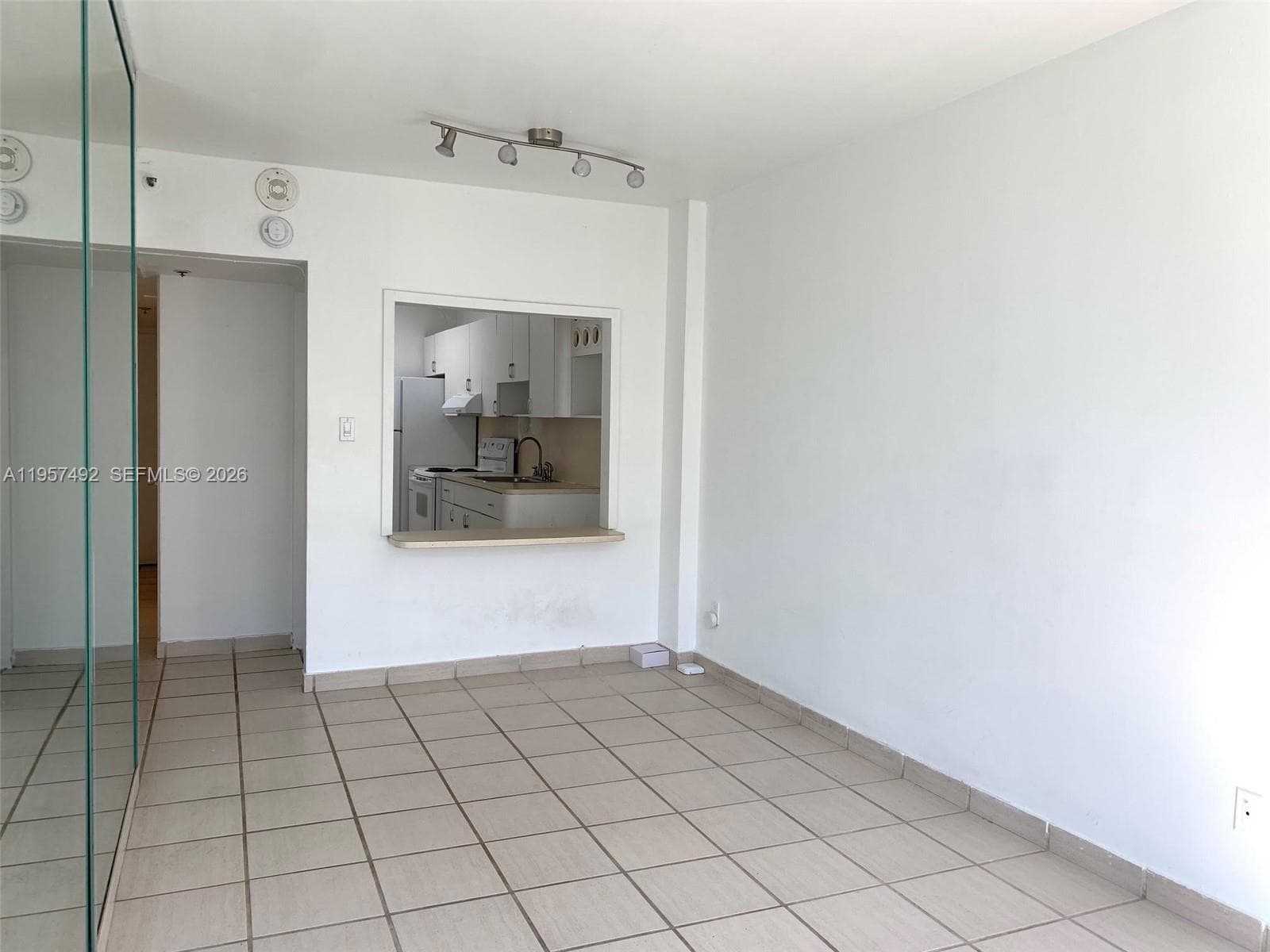 100 Lincoln Rd 732 photo 4
