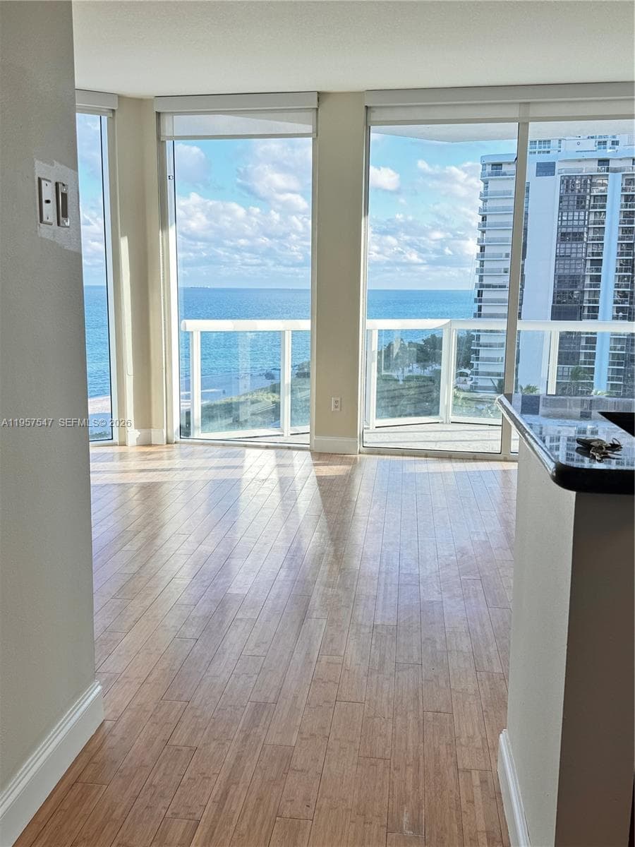6515 Collins Ave 905 photo 23