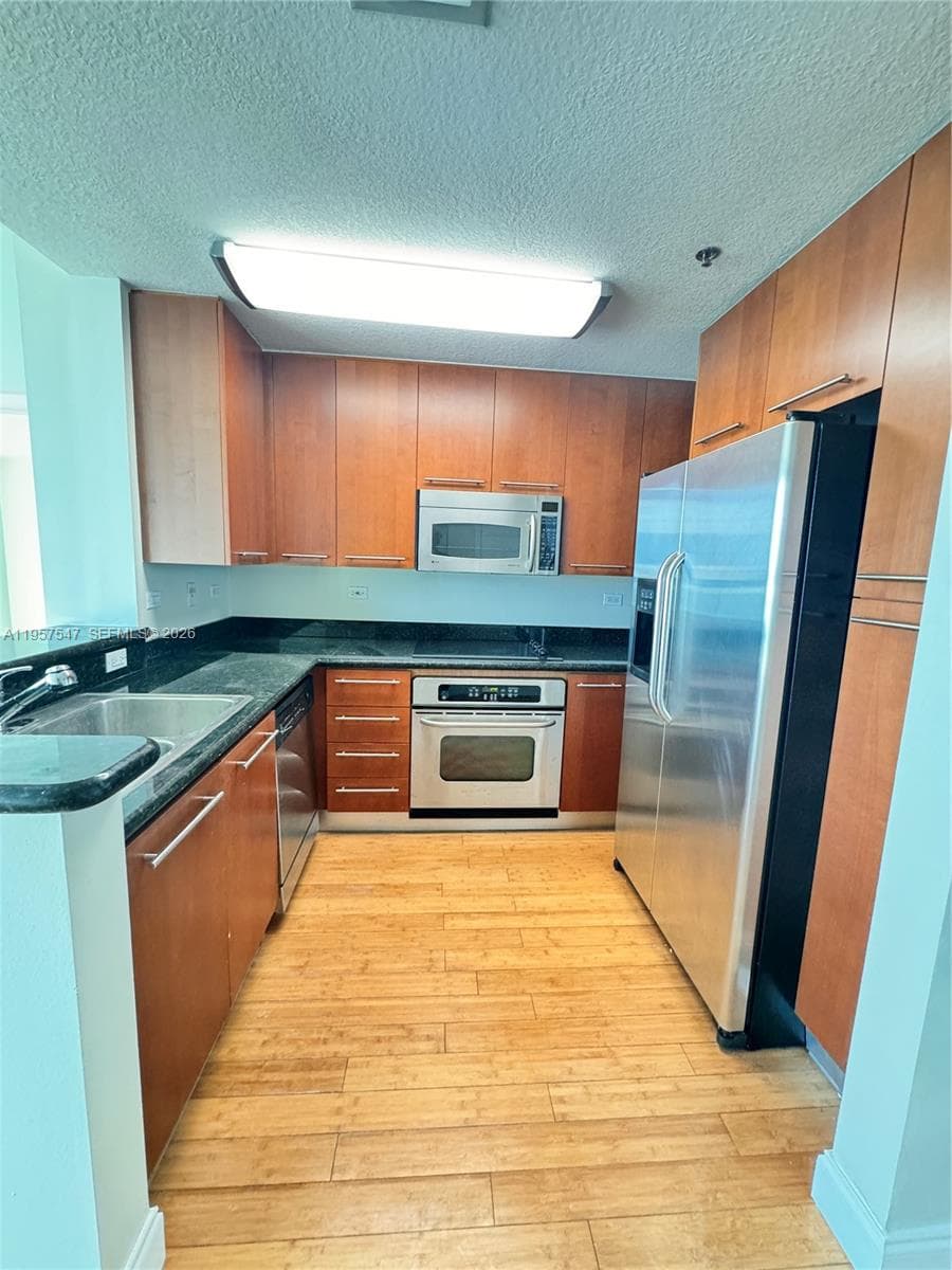 6515 Collins Ave 905 photo 9
