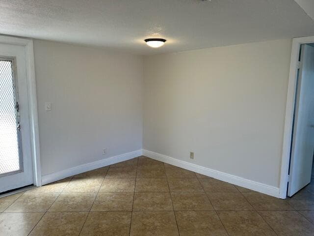 239 Golden River Drive photo 10