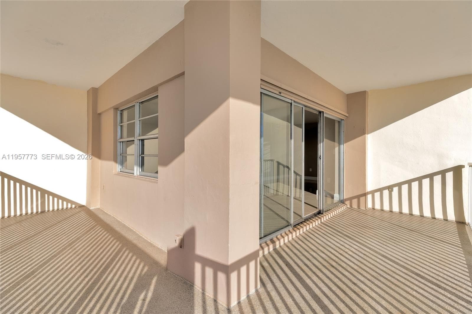 300 Bayview Dr PH-06 photo 7