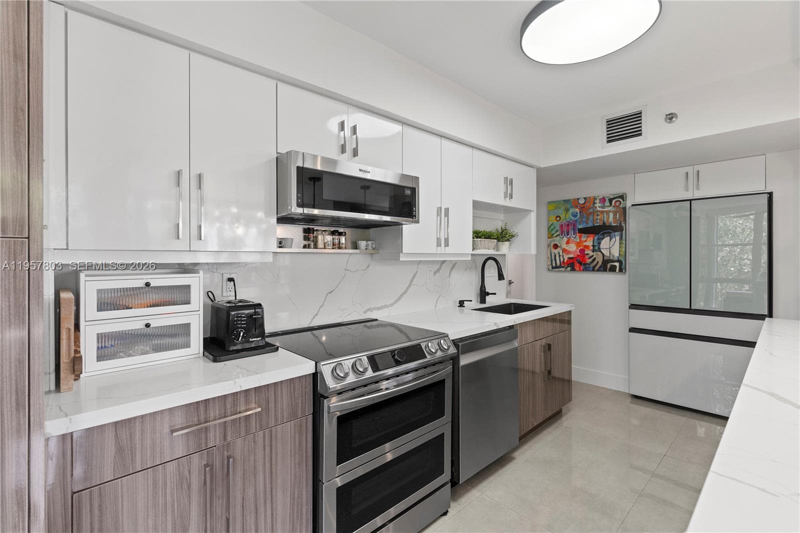 3600 Mystic Pointe Dr 306 photo 10