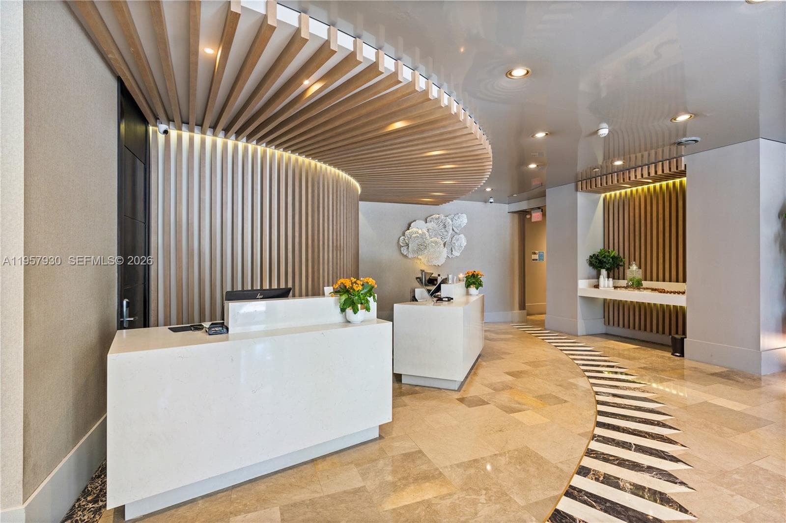 101 Ocean Dr 1003 photo 18