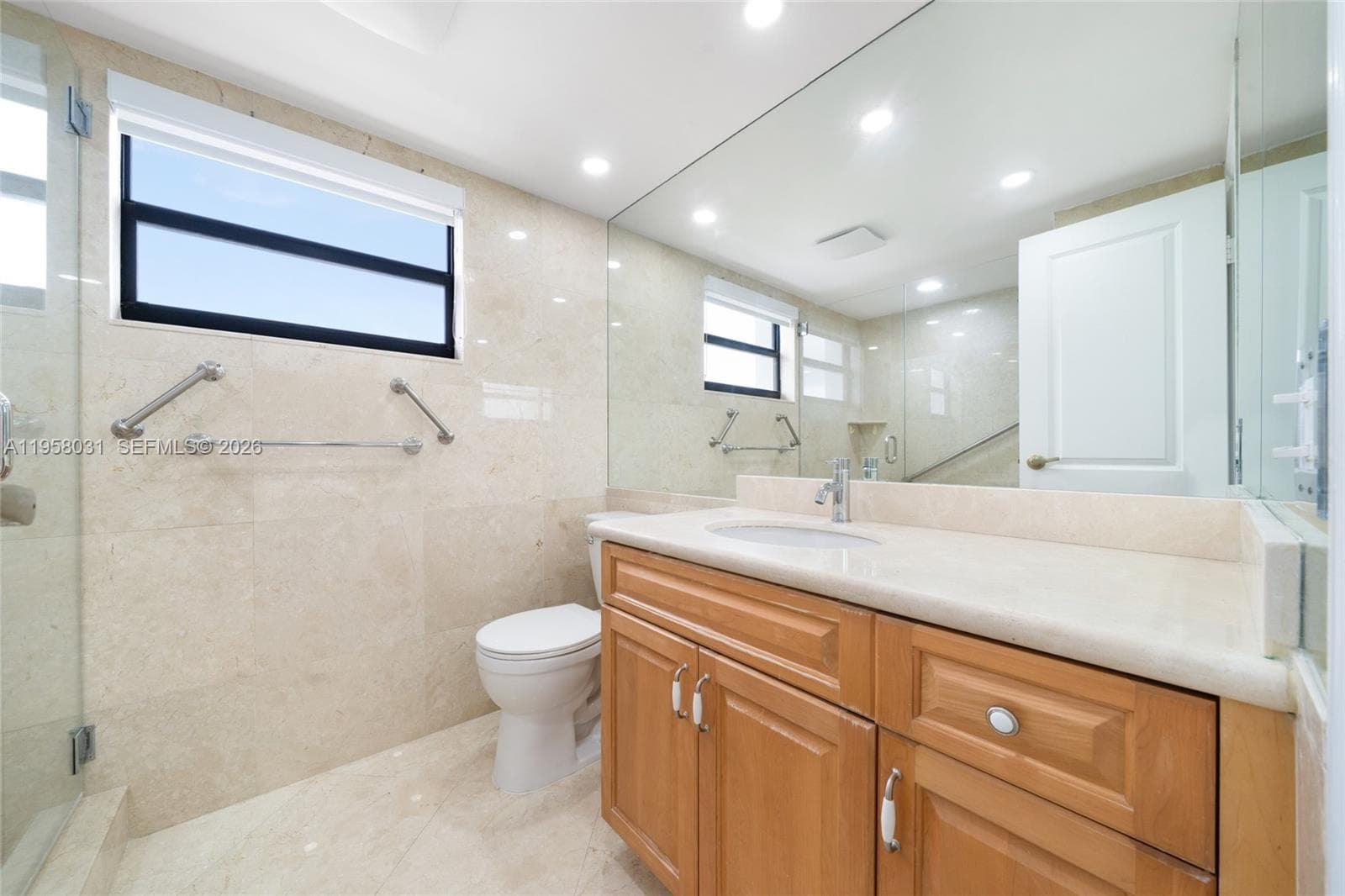 2301 S Ocean Dr 2507 photo 16