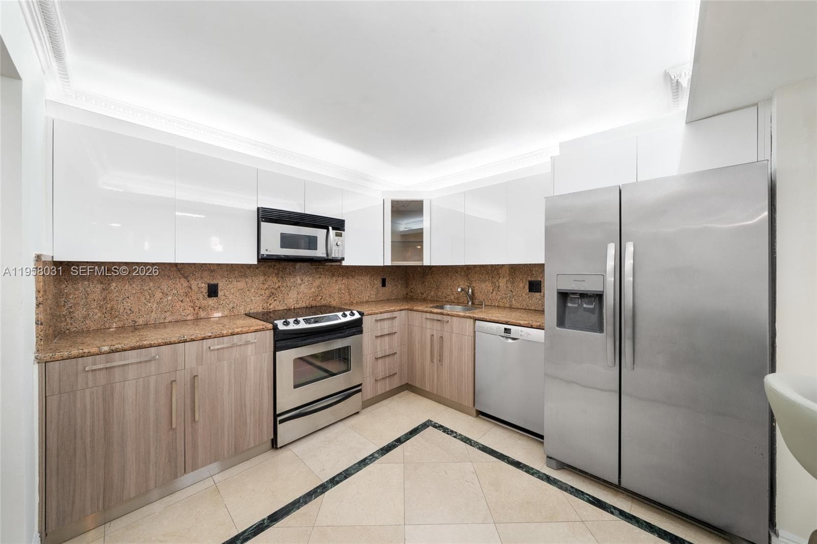 2301 S Ocean Dr 2507 photo 3